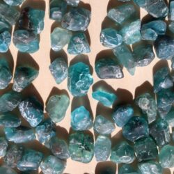 Grandidierit Rohsteine getrommelt 100g