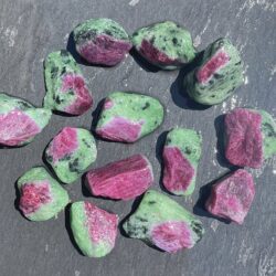 Rubin Zoisit Rohsteine 100g