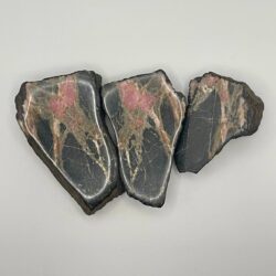 Rhodonit Splügen/Schweiz Rohsteine 6