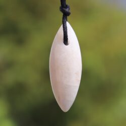 Baryt-Anhänger mit Loch B4