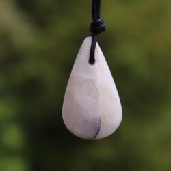 Baryt-Anhänger mit Loch B5