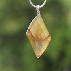 Baryt-Anhänger mit Silberöse B1